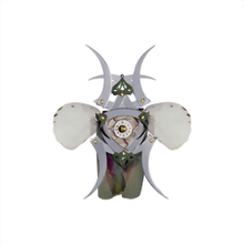 Silver Grasshopper Shuriken Brooch